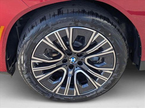 Used 2025 BMW X3 xDrive30i w/ Premium Package image 9