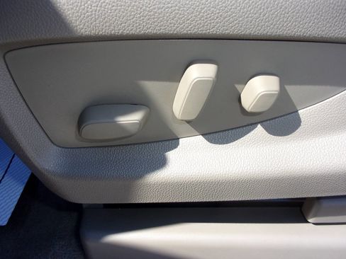 Used 2018 Chevrolet Tahoe LT w/ Luxury Package image 14