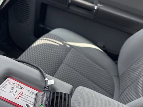 Used 2016 Ford F250 XL w/ Power Equipment Group image 11