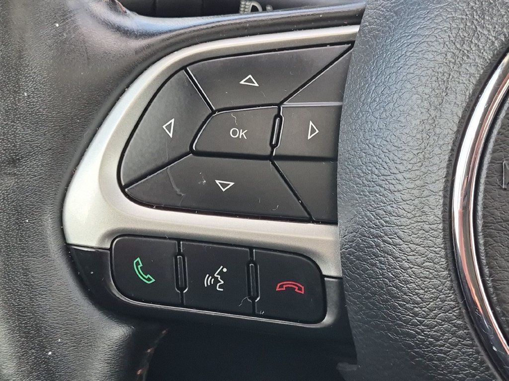 Used 2018 Jeep Compass Limited w/ Navigation Group AWD/4WD image 15