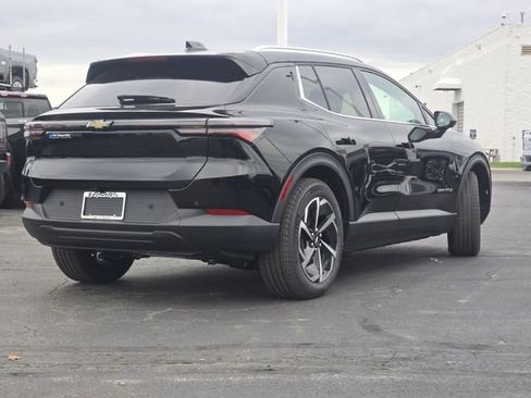New 2026 Chevrolet Equinox EV LT FWD image 16