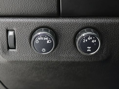 Used 2016 Chevrolet Colorado LT w/ Midnight Edition image 28