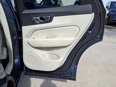 Certified 2023 Volvo XC60 B5 Plus w/ Protection Package Premier image 14