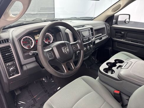 Used 2017 RAM 1500 ST w/ SXT Appearance Group AWD/4WD image 8