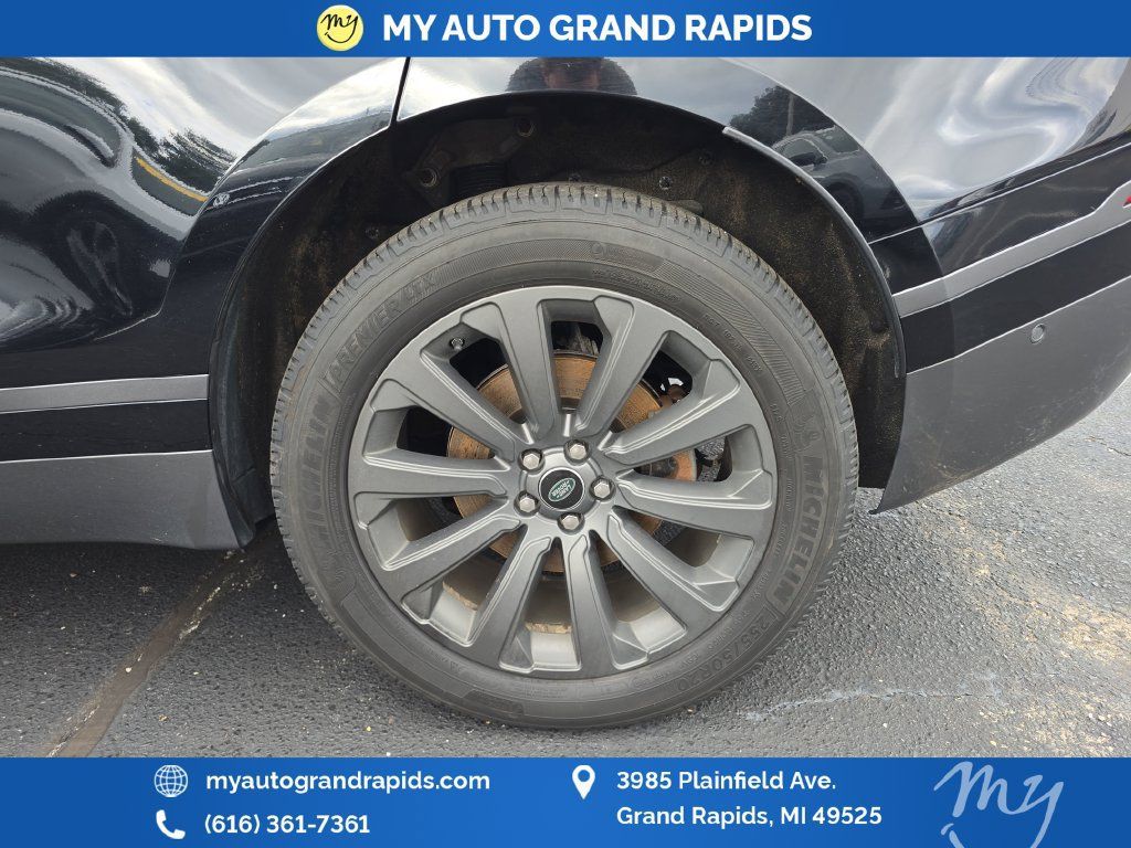 Used 2019 Land Rover Range Rover Velar R-Dynamic SE AWD/4WD image 32