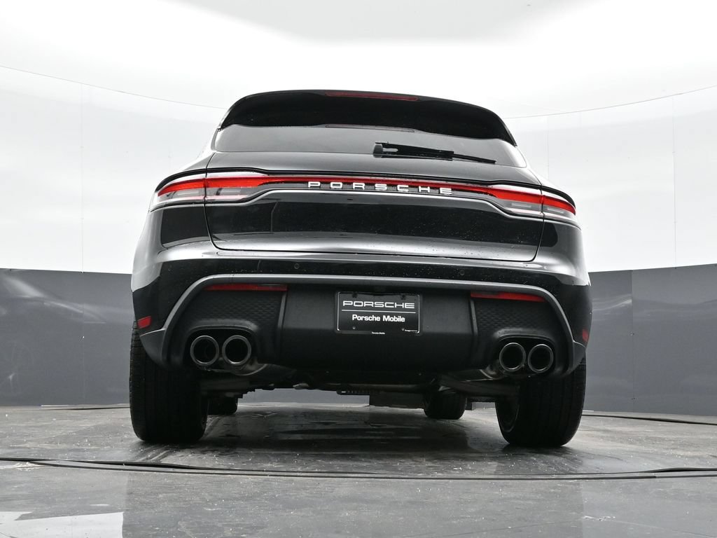Certified 2026 Porsche Macan AWD/4WD image 36