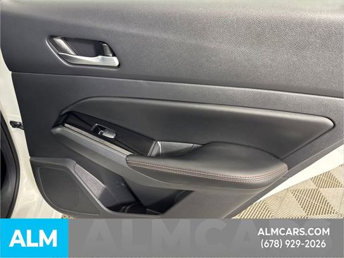 Used 2025 Nissan Altima 2.5 SR image 19