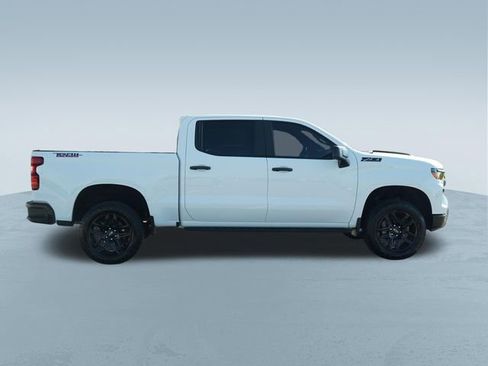 Used 2023 Chevrolet Silverado 1500 Custom Trail Boss w/ LPO, Dark Essentials Package AWD/4WD image 10