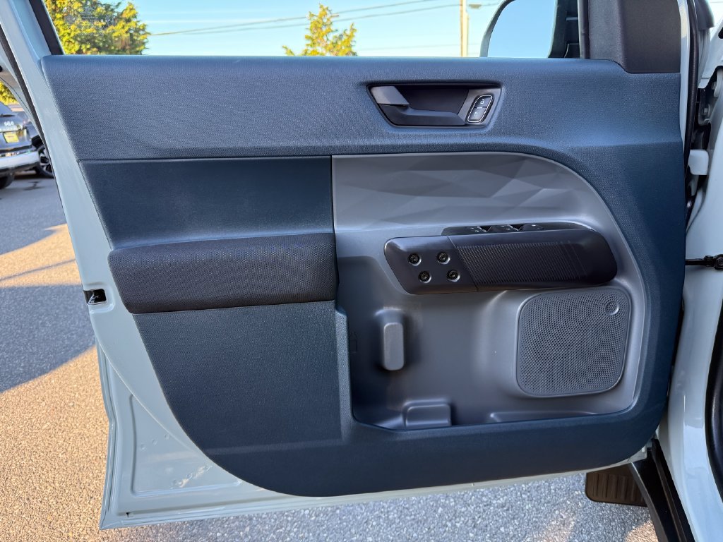 Used 2024 Ford Maverick XL FWD image 18