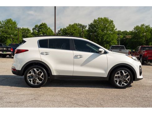 Used 2022 Kia Sportage EX FWD image 9