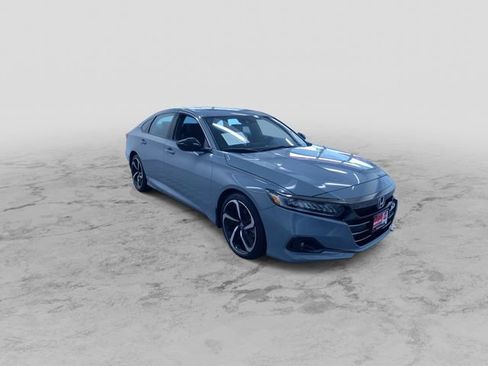 Used 2022 Honda Accord Sport image 3