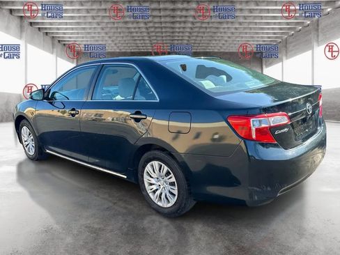 Used 2014 Toyota Camry LE FWD image 7