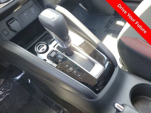 Used 2025 Nissan Versa SR w/ Trunk Package FWD image 16