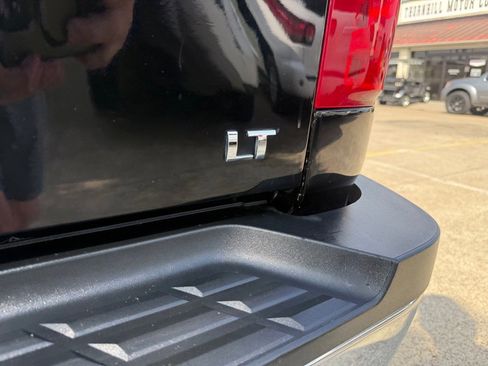 Used 2009 Chevrolet Silverado 2500 LT w/ Exterior Plus Package RWD image 11