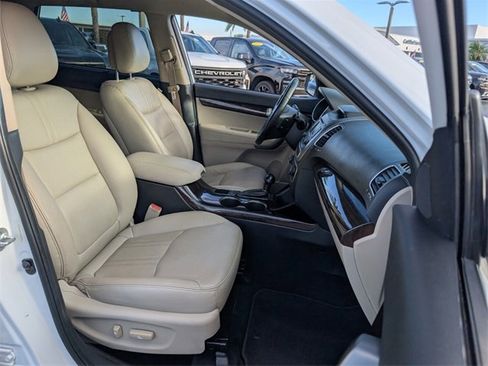 Used 2015 Kia Sorento EX image 16