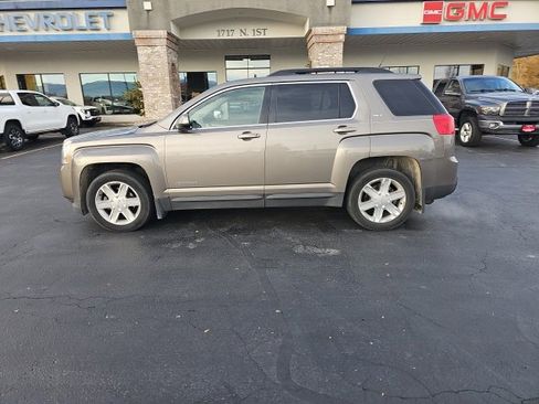 Used 2011 GMC Terrain SLT image 34