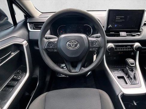 Used 2024 Toyota RAV4 LE FWD image 7