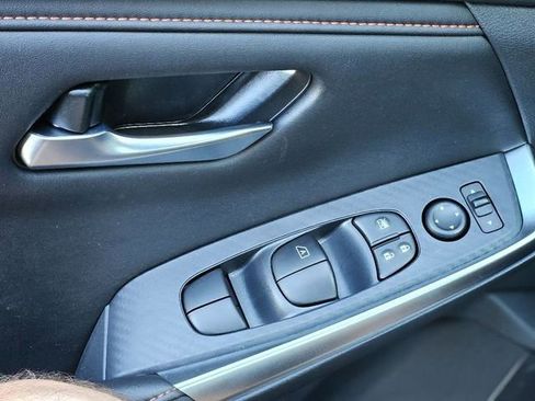 New 2025 Nissan Sentra SR image 16