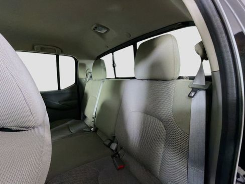 Used 2020 Nissan Frontier SV w/ Midnight Edition Floor Mats image 23