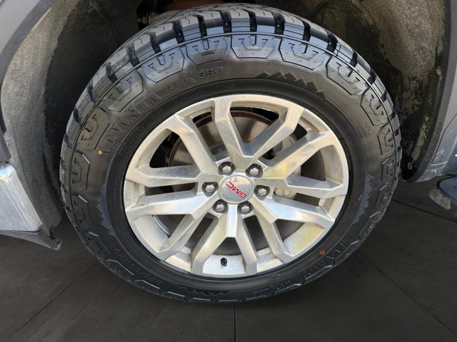 Used 2019 GMC Sierra 1500 SLT w/ SLT Premium Plus Package AWD/4WD image 8