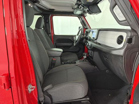Used 2025 Jeep Wrangler Unlimited Sport AWD/4WD image 23