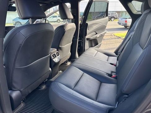 Used 2024 Lexus RX 350 FWD image 19