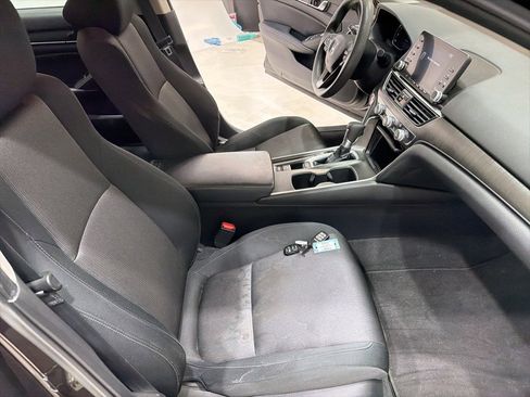 Used 2018 Honda Accord LX image 26