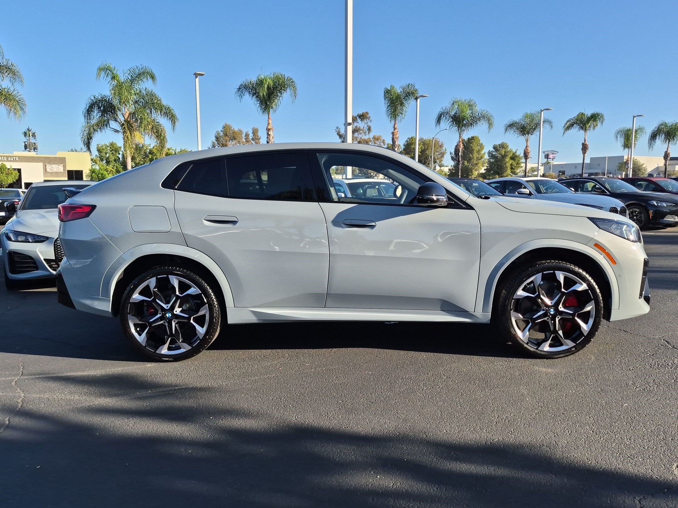 New 2026 BMW X2 xDrive28i w/ Technology Package AWD/4WD image 11
