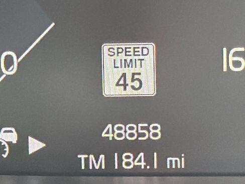 Used 2019 Volvo XC40 T5 R-Design AWD/4WD image 35