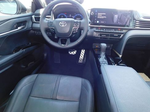 Used 2025 Toyota Camry XSE w/ Premium Package FWD image 17