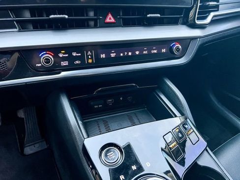 Used 2023 Kia Sportage EX image 22