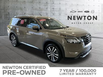 Used 2024 Nissan Pathfinder Platinum