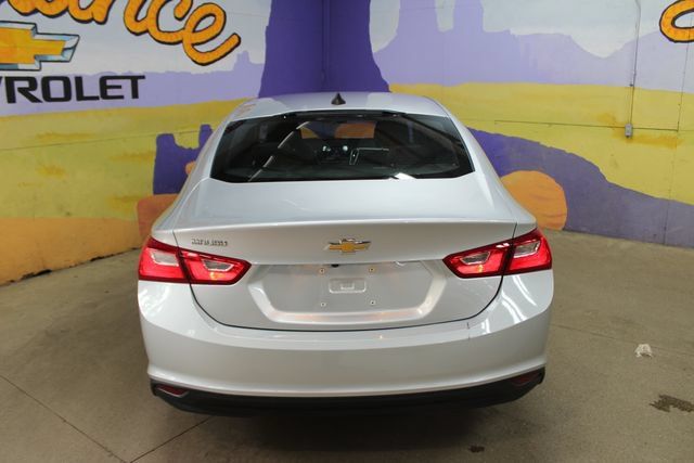 Used 2022 Chevrolet Malibu LS FWD image 3