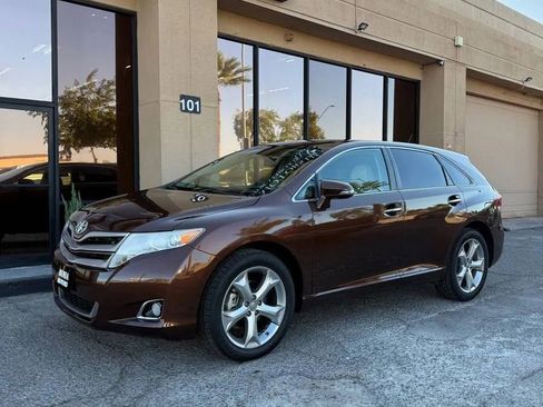 Used 2014 Toyota Venza XLE image 6