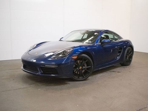 Certified 2025 Porsche 718 Cayman RWD image 1