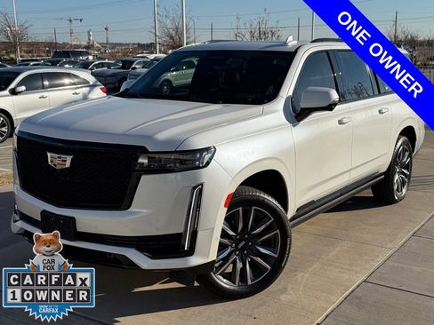 Used 2022 Cadillac Escalade ESV Sport Platinum image 4