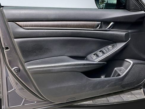 Used 2021 Honda Accord EX image 13