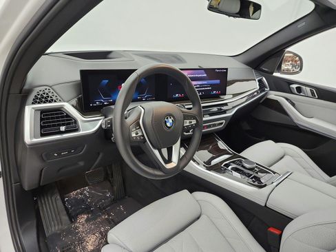 Used 2024 BMW X5 sDrive40i w/ Premium Package RWD image 9