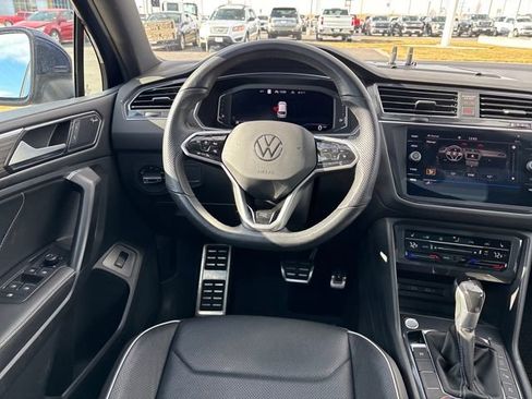 Used 2022 Volkswagen Tiguan SEL R-Line image 13