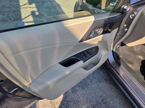 Used 2017 Honda Accord EX-L image 9