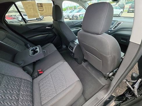 Used 2023 Chevrolet Equinox LT FWD image 28