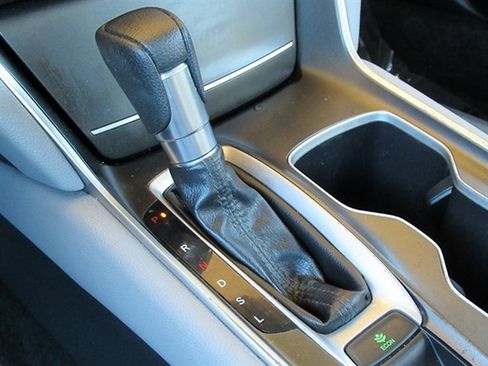 Used 2020 Honda Accord EX image 25