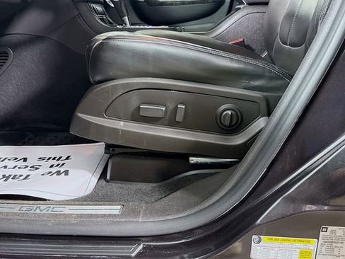 Used 2017 GMC Acadia Limited SLT image 21