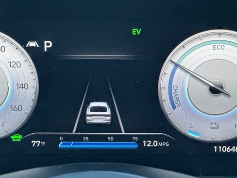 Used 2023 Hyundai Elantra Limited w/ Preferred Accessory Package FWD image 27