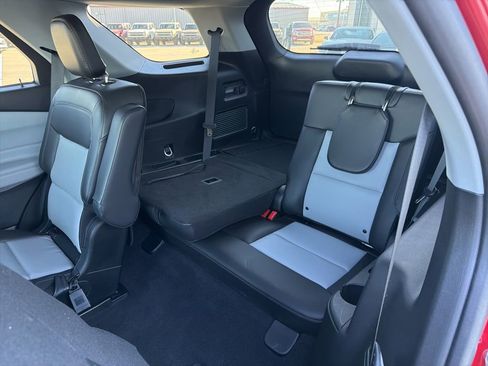 Used 2024 Ford Explorer XLT w/ Equipment Group 202A image 20