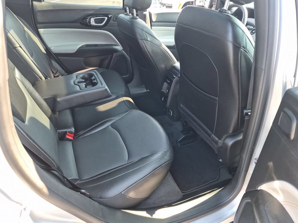 Certified 2025 Jeep Compass Limited w/ Elite Group AWD/4WD image 28