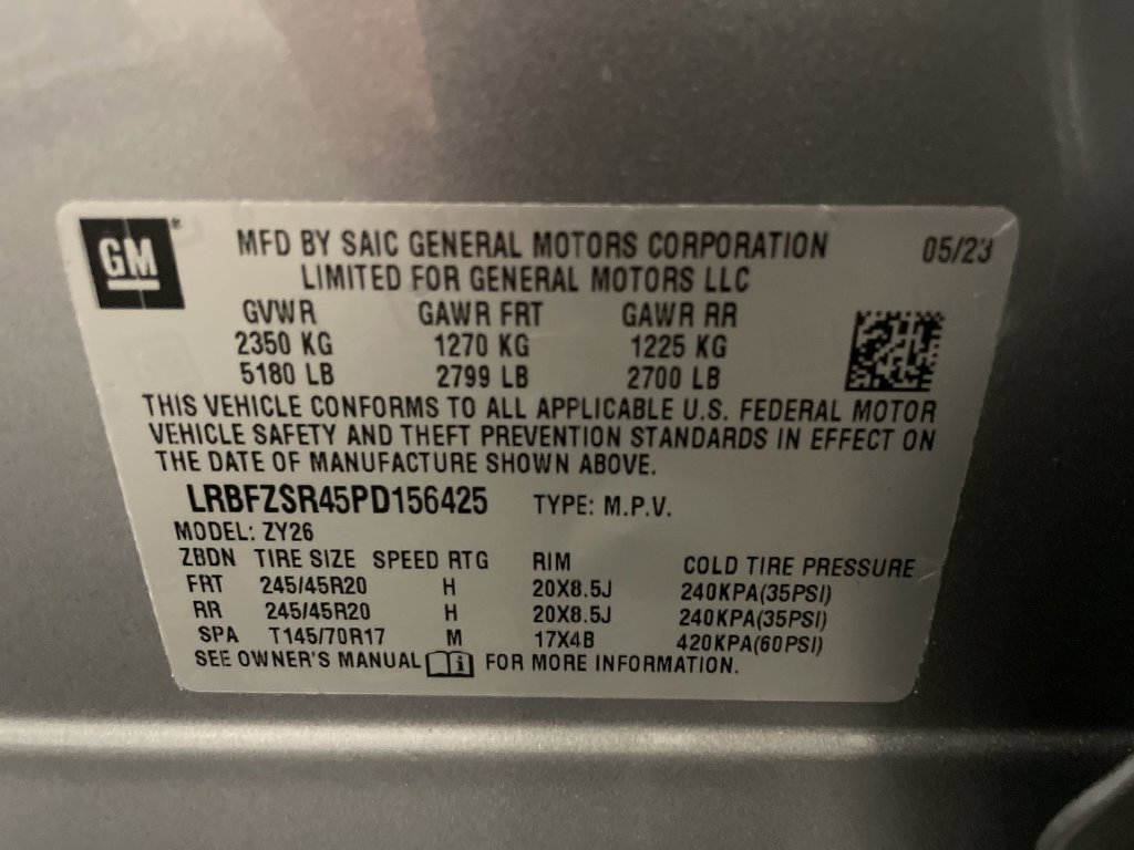 Used 2023 Buick Envision Avenir AWD/4WD image 29