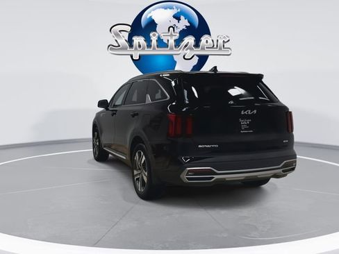 Certified 2023 Kia Sorento EX image 10