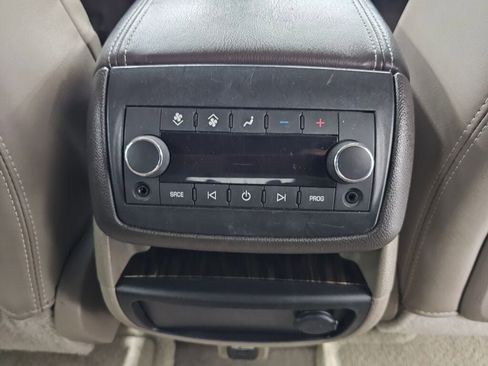 Used 2016 GMC Acadia Denali image 12