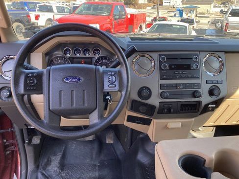 Used 2014 Ford F250 XLT w/ XLT Premium Package image 6